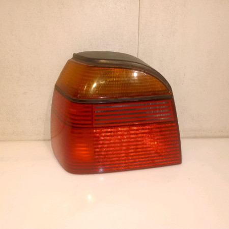 Feu arrière gauche occasion VOLKSWAGEN GOLF III Phase 1 01-1992->12-1997 1.9 D 1E0945095