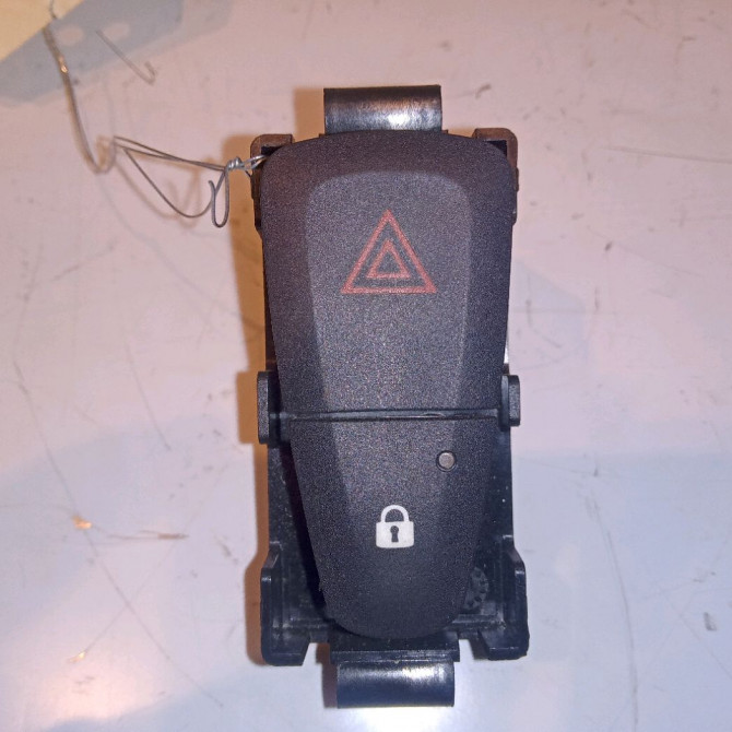 Bouton de warning occasion DACIA SANDERO II Phase 1 10-2012->... 0.9 TCE 90ch 252905668R 1