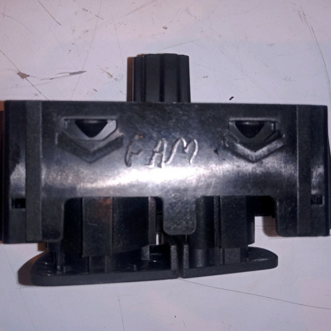 Bouton de warning occasion DACIA SANDERO II Phase 1 10-2012->... 0.9 TCE 90ch 252905668R 3