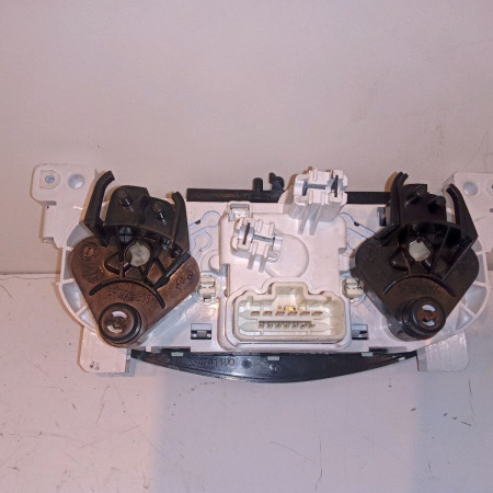Commande de chauffage occasion DACIA SANDERO II Phase 1 10-2012->... 0.9 TCE 90ch 275105857R